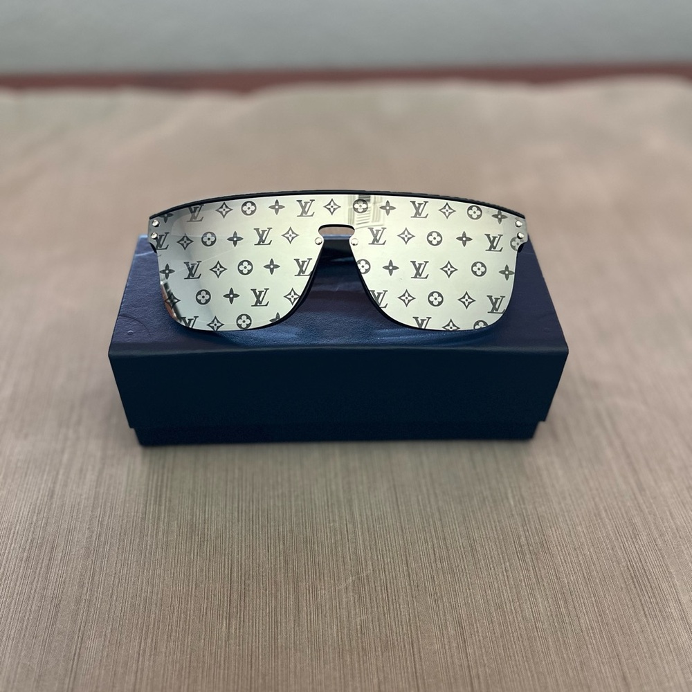 Louis Vuitton Monogram Silver Sunglasses